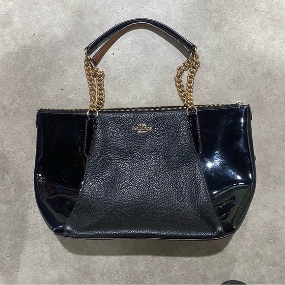 Coach Vintage Ava Black Leather Shoulder Tote Bag with Gold Chain Straps - Picture 1 of 3